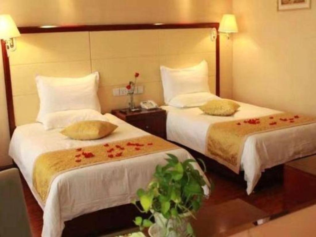 Greentree Inn Taiyuan Pingyang Road Business Hotel Exteriör bild