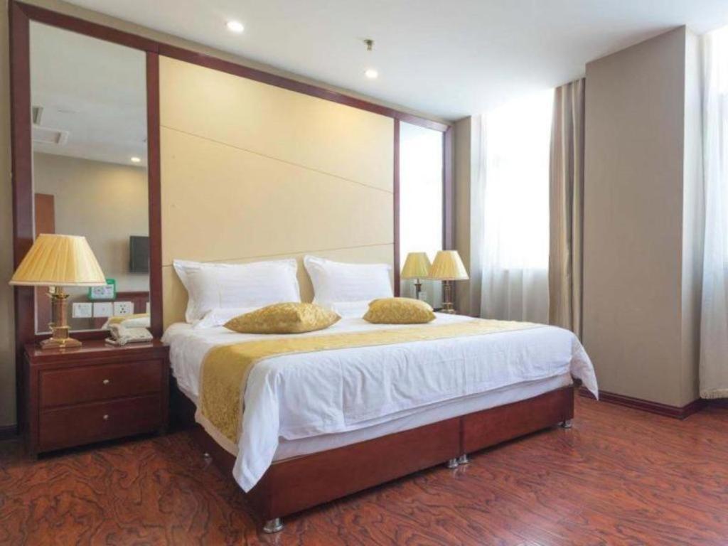 Greentree Inn Taiyuan Pingyang Road Business Hotel Exteriör bild