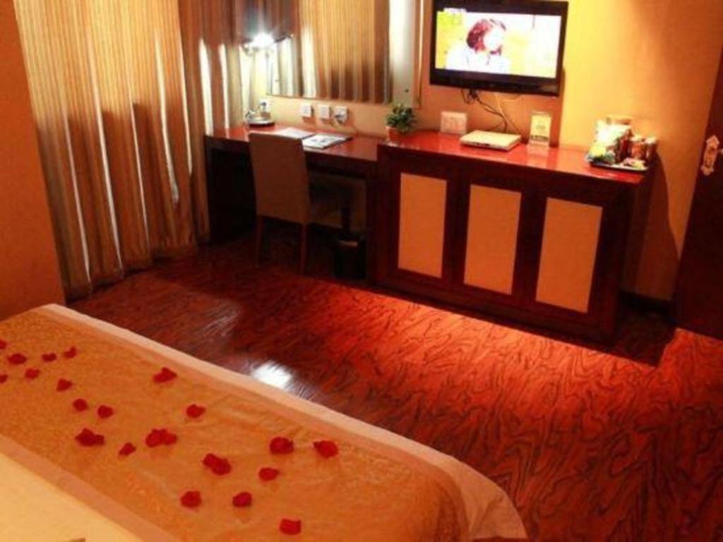 Greentree Inn Taiyuan Pingyang Road Business Hotel Exteriör bild